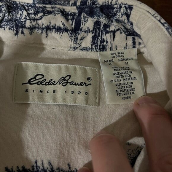 Vintage EDDIE BAUER Forest Animal Print Flannel Button Down Shirt M - Picture 5 of 8